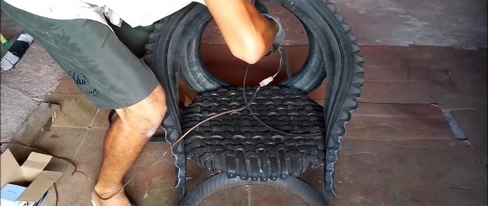 Making a garden chair from old tires