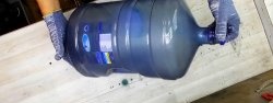 How to make a pouf with a storage compartment from a 19 liter bottle