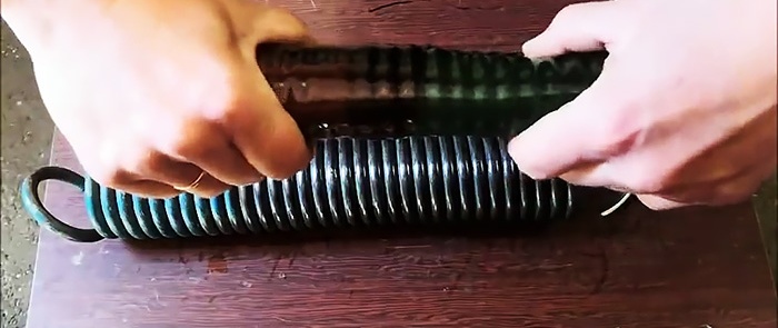 Free corrugated pipe made from plastic bottles