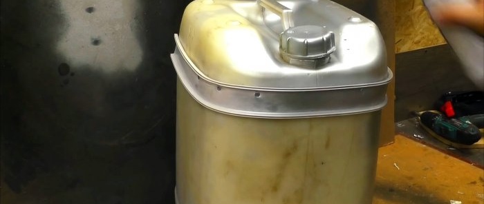 Homemade product you need in the summer from an unnecessary canister Thermal container