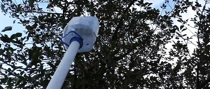 Tricky cherry picker from PET bottles in 5 minutes