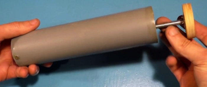 How to make a mounting gun from a piece of PVC pipe