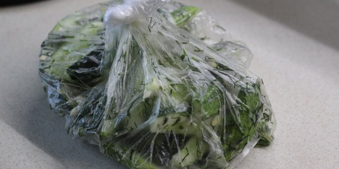 Quick crispy lightly salted cucumbers in a bag for 2 hours and you're done