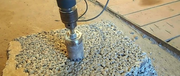 Quick production of a crown of any size for drilling a wall