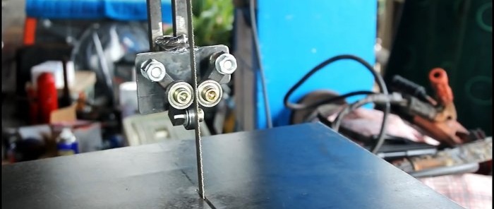 How to make a band saw from bicycle wheels