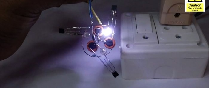 How to assemble a three-LED flasher powered by 220 V