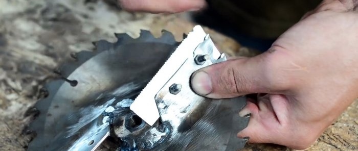 How to make a reliable drill with overhead blades from a saw blade