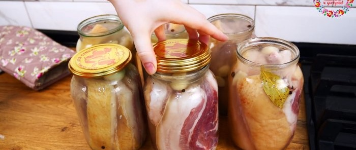 Snack for all occasions Incredibly tasty recipe for canned lard in brine