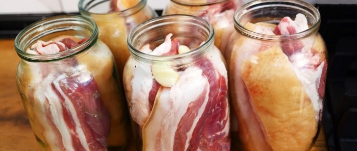 Snack for all occasions Incredibly tasty recipe for canned lard in brine