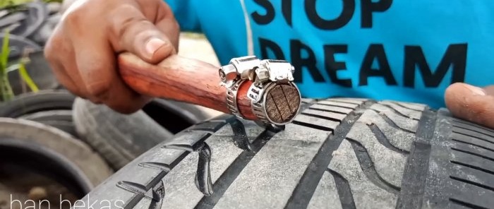 A penny tool for cutting tread on car tires