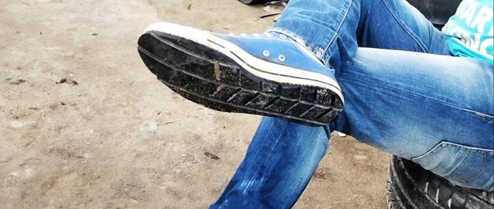 Repairing a leaky sole with a car tire