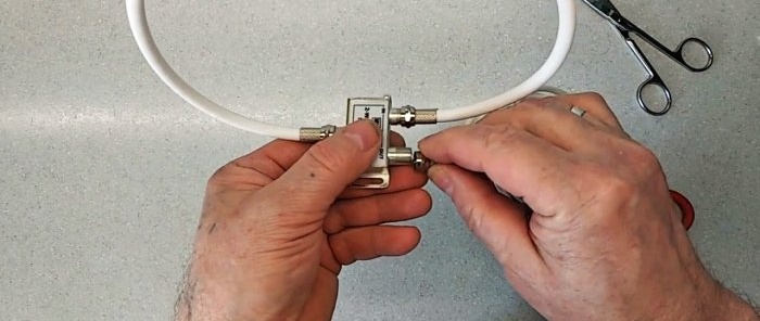 A simple antenna for digital TV with your own hands based on a splitter