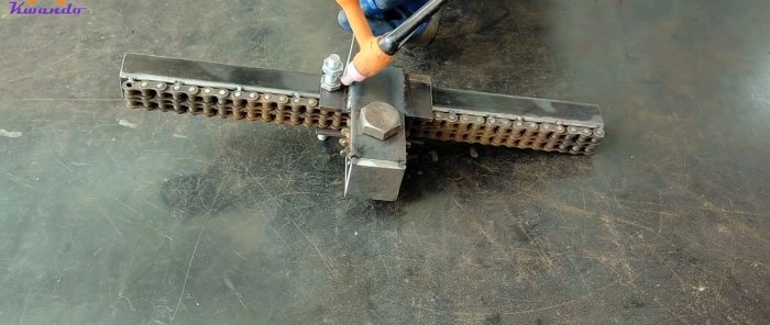 How to make a drill stand for a hand drill from a roller chain