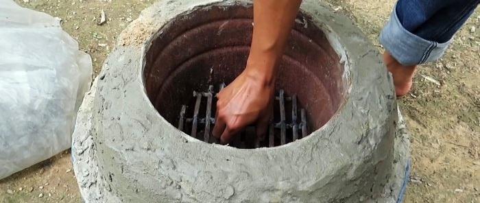 How to melt aluminum cans into ingots at home