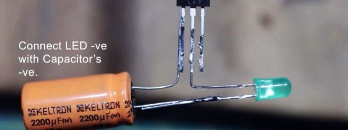 How to make a powerful LED strobe using just one transistor