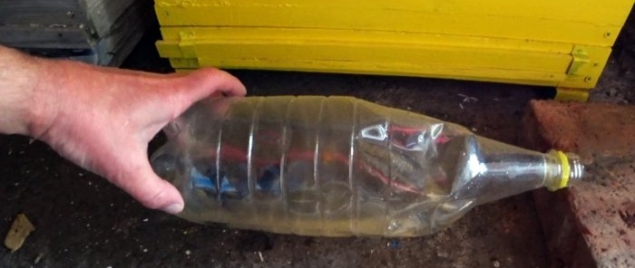 The simplest mousetrap made from a PET bottle in 1 minute