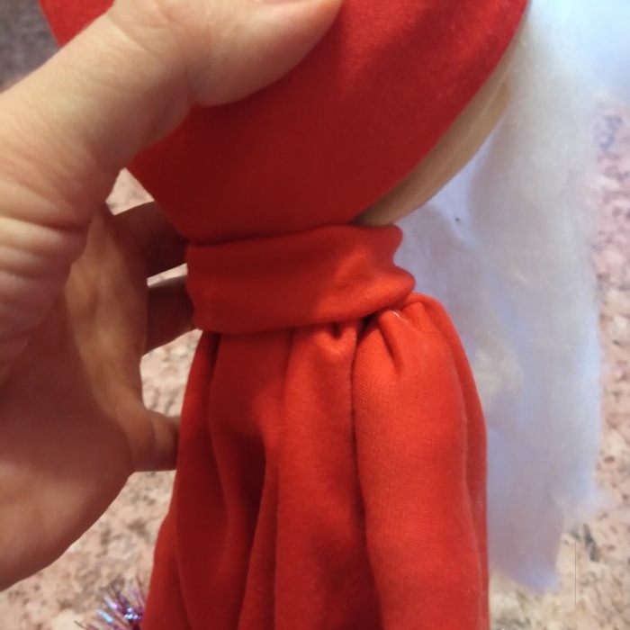 How to easily sew Santa Claus