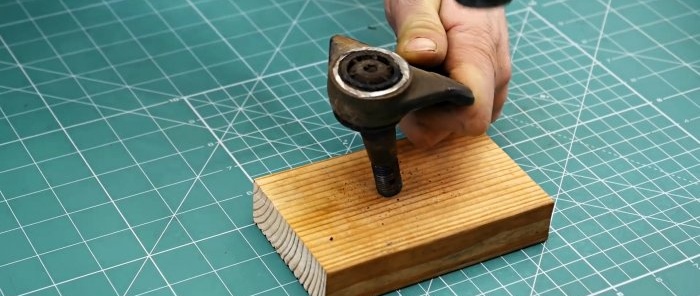 How to make a pump from an old car strut