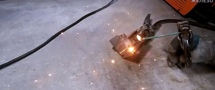 How to make an electric grill spit from a windshield wiper motor