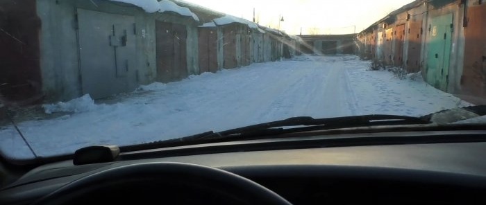 What to do before parking your car so that there is no ice on the windows in the morning