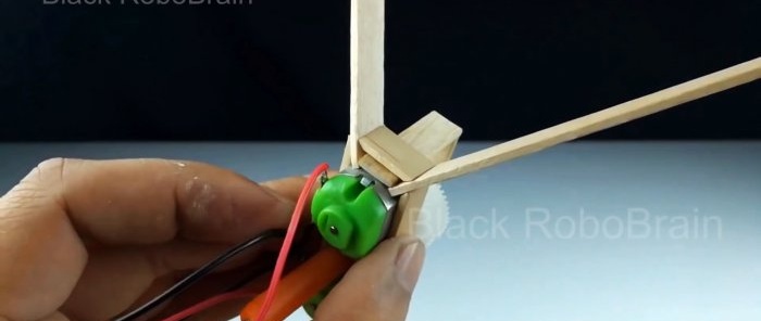 How to make a working twin-rotor helicopter using regular toy motors