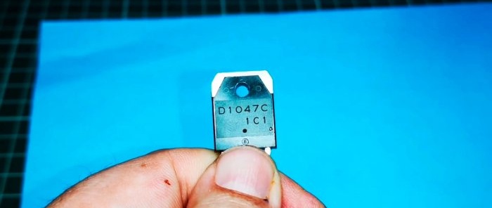 Transistor D1047C