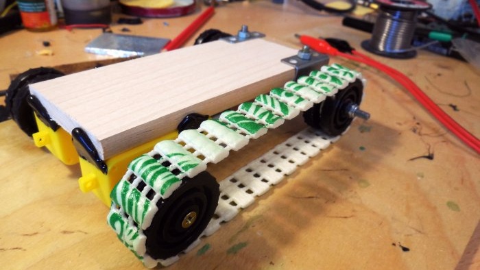 How to make a crawler radio-controlled car