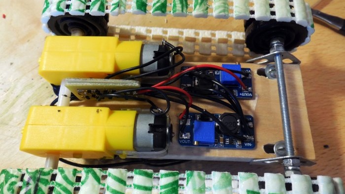 How to make a crawler radio-controlled car