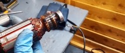 How to clean an electric motor rotor commutator without a lathe