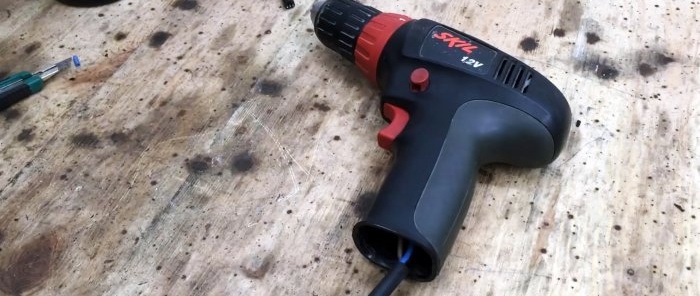 How to use a screwdriver with a dead battery