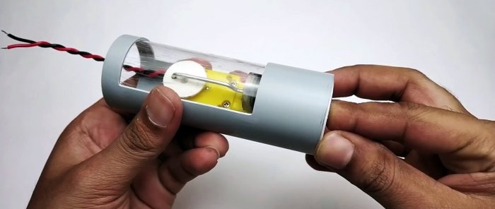 How to make a miniature compressor from a syringe and a machine gearbox