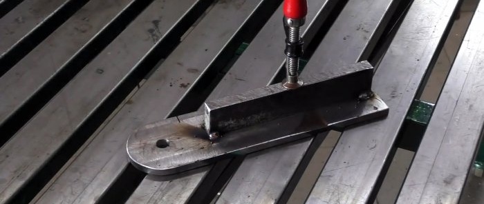 How to use old car parts to make a perfect pipe cutter for joining at any angle