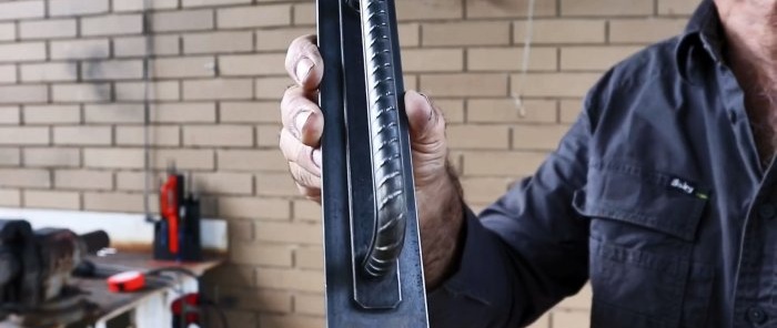 How to make a loft-style door handle from steel strips and a piece of reinforcement