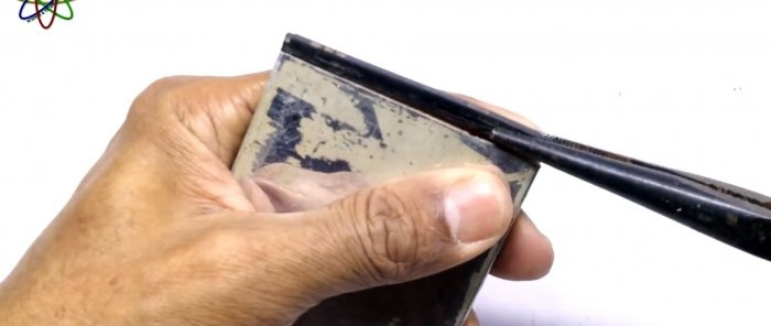 1 idea for using batteries from old mobile phones