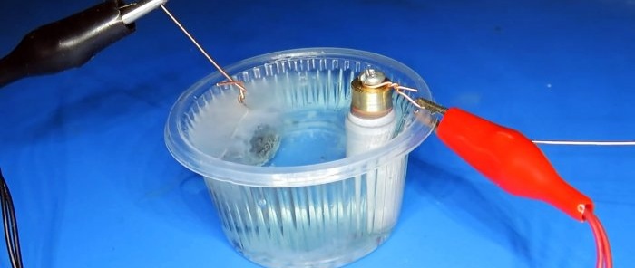 An experiment on how to coat a part with copper, nickel, brass and aluminum using electrolysis at home