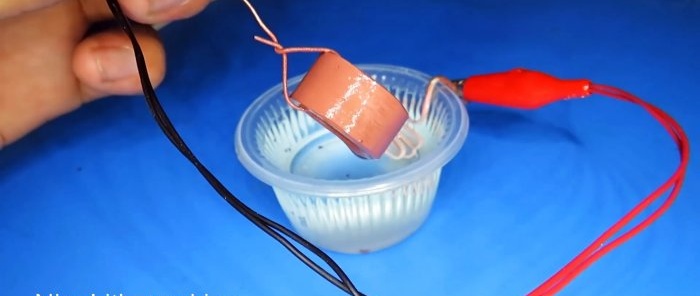 An experiment on how to coat a part with copper, nickel, brass and aluminum using electrolysis at home