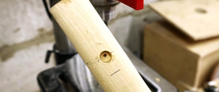 How to secure a handle without a wedge and other secrets of a hammer