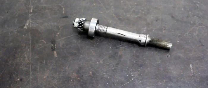 How to make a hand drill from the gearbox of a broken grinder