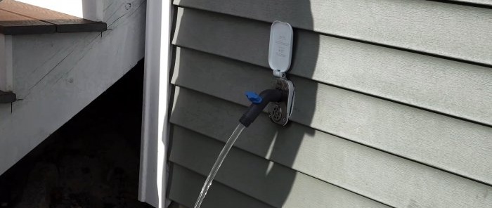 How gardeners in the 21st century make connection points for a watering hose to a water supply