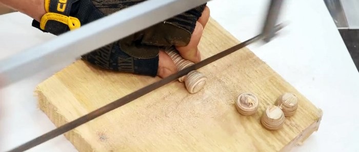 How to make a folding chair from scraps of plywood