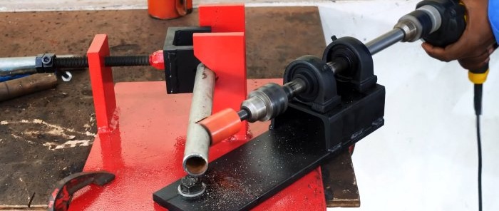 How to make a jig for cutting pipe saddles at any angle