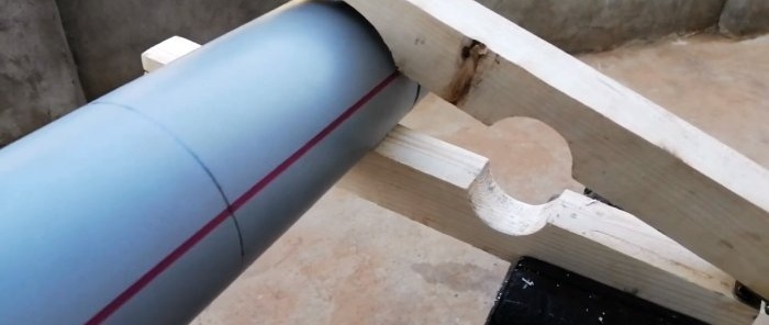 A simple homemade device for cutting PVC pipes