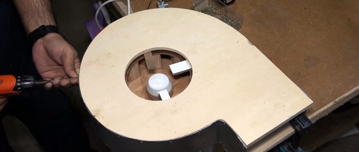 How to make a productive fan for a workshop from wood