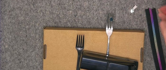 How to wind a zipper slider using a fork without any hassle