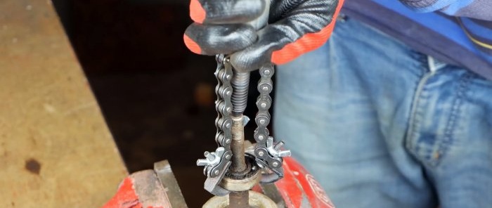 DIY chain bearing puller