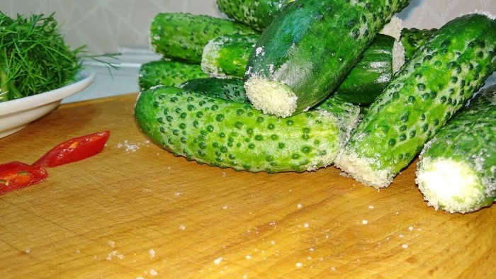 Crispy lightly salted cucumbers Quick preparation in a bag