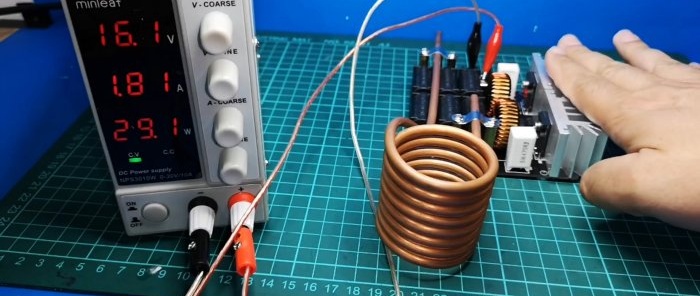 An induction heater from AliExpress heats up pliers in a couple of minutes