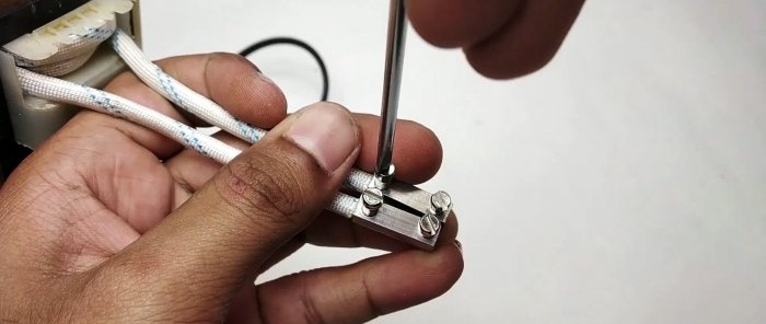 How to make an instant heating soldering iron from an old transformer