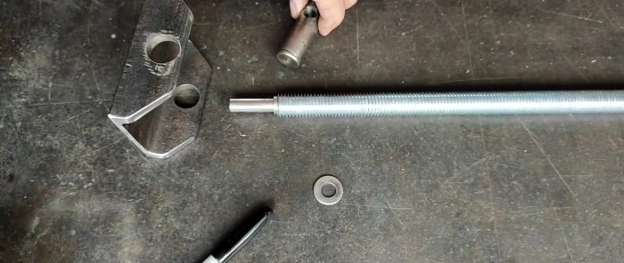 How to make a long clamp with a lifting chute for quick work