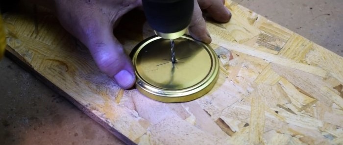 How to remove rust from small parts using a screwdriver without sandblasting